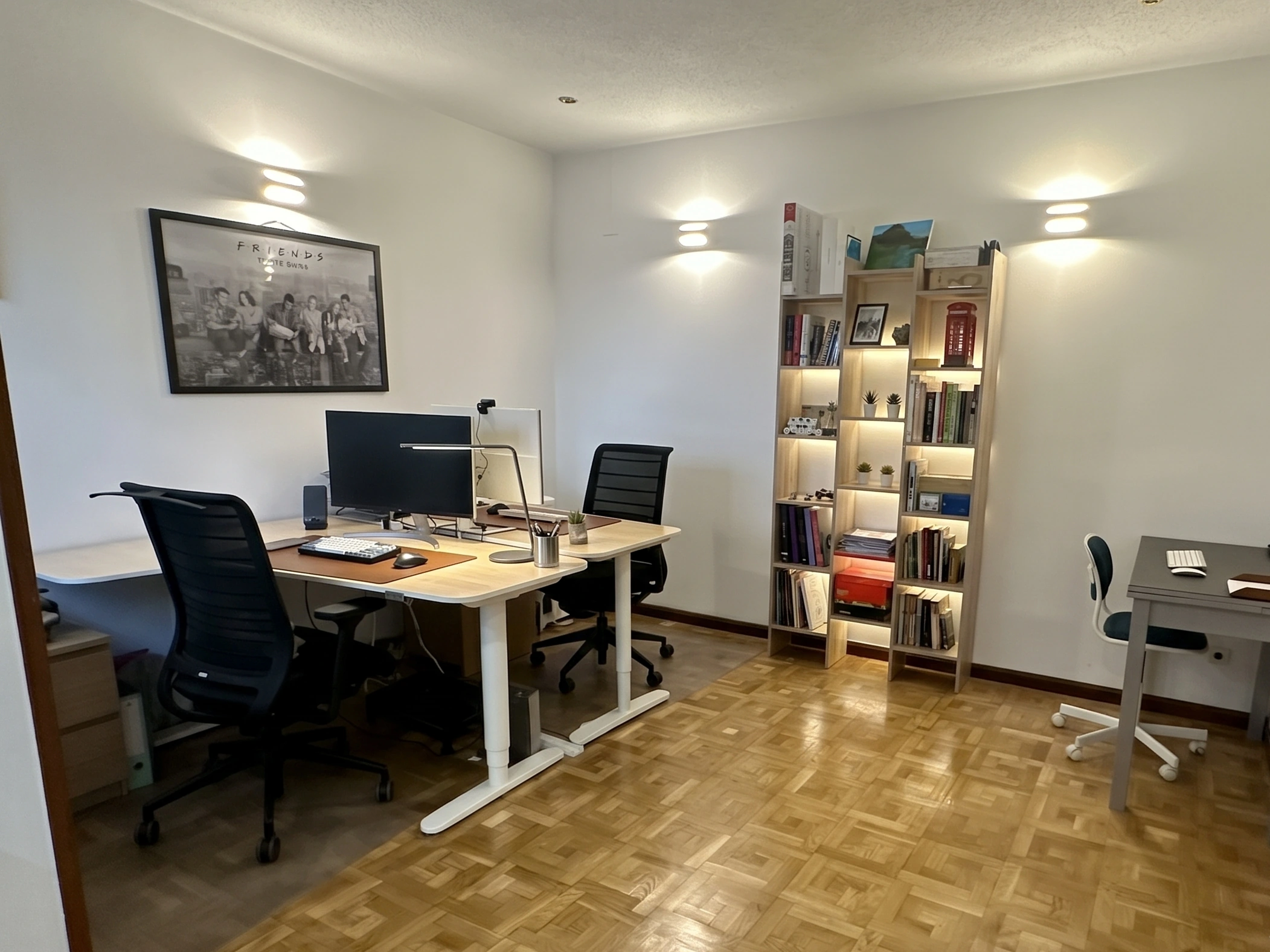 Estudio con dos puestos de trabajo